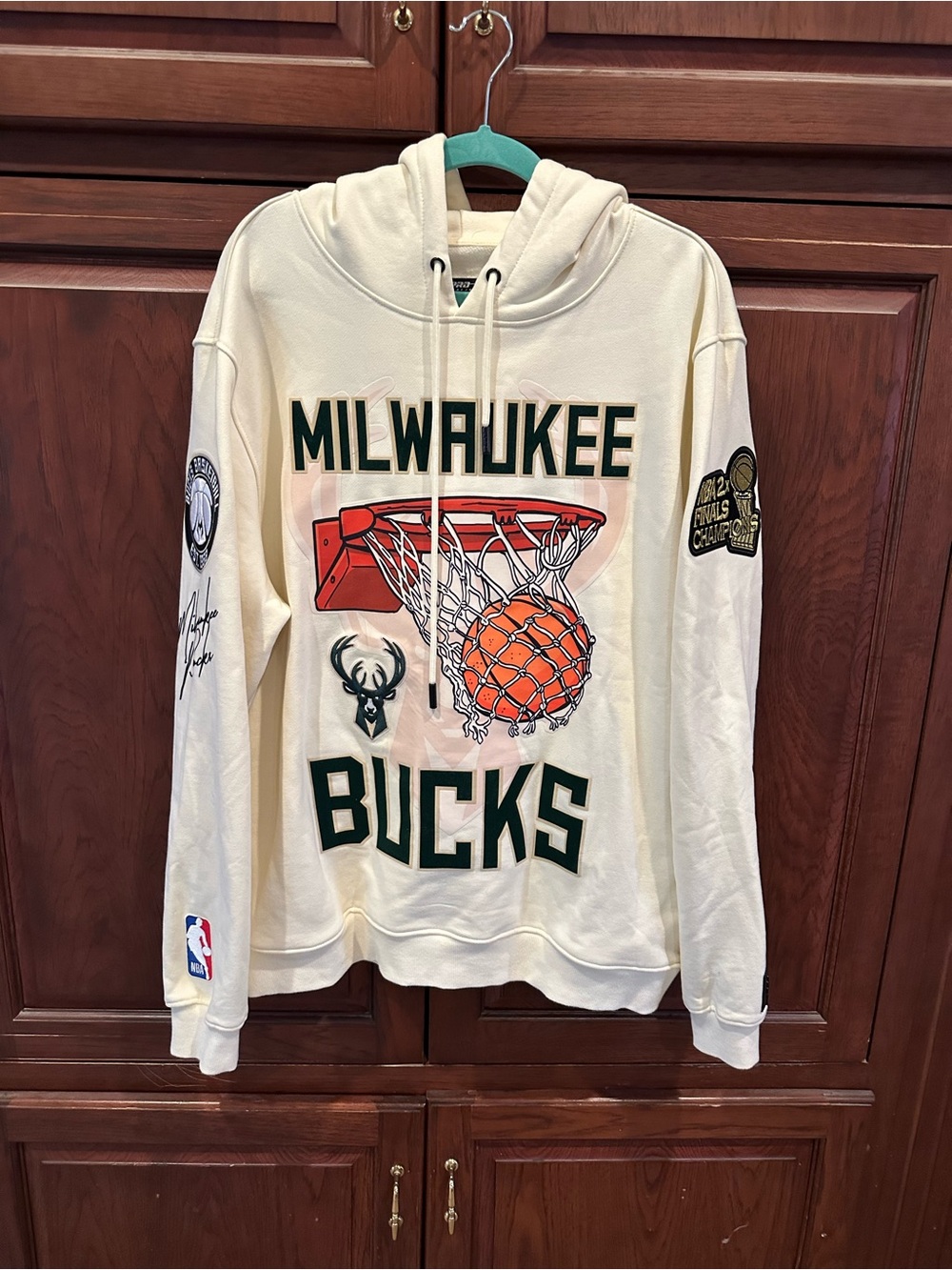 Pro Standard Milwaukee Bucks hoodie sz XL